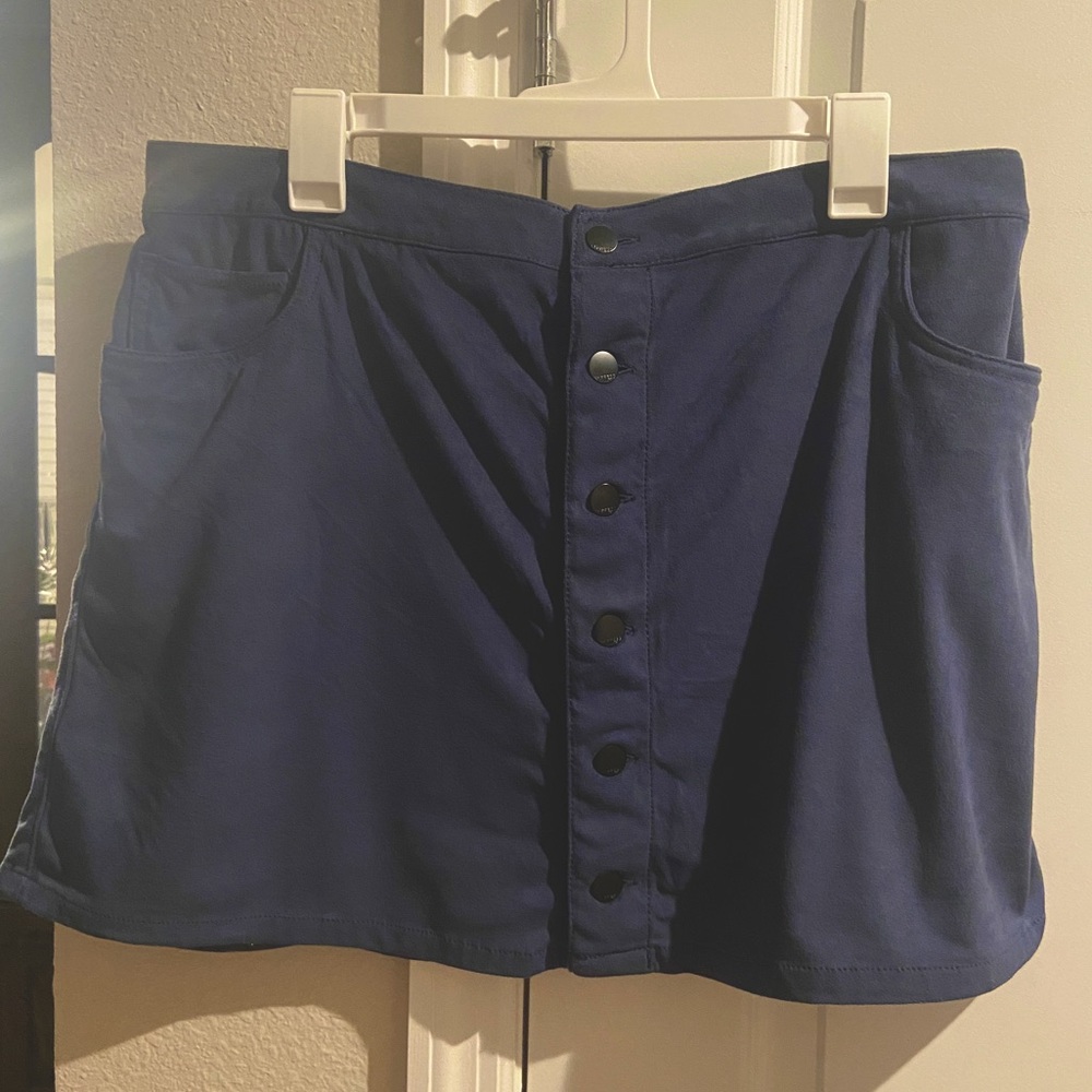 EXPRESS SKIRT SIZE 14